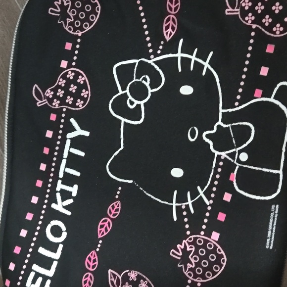 Hello Kitty Bundle - Picture 5 of 5